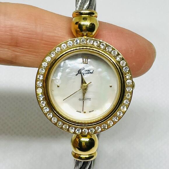 Women's Vintage Gold Watch With Bracelet Band Analog Watch - Fits Size M-L - Picture 5 of 7